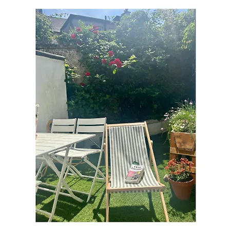 Holiday home Charming 3-bedroom In With Private Garden *