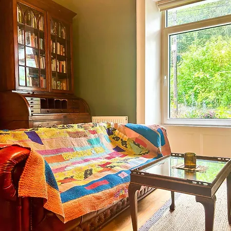 Charming 3-bedroom In With Private Garden * Cork