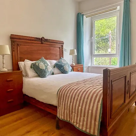 Charming 3-bedroom In With Private Garden * Cork